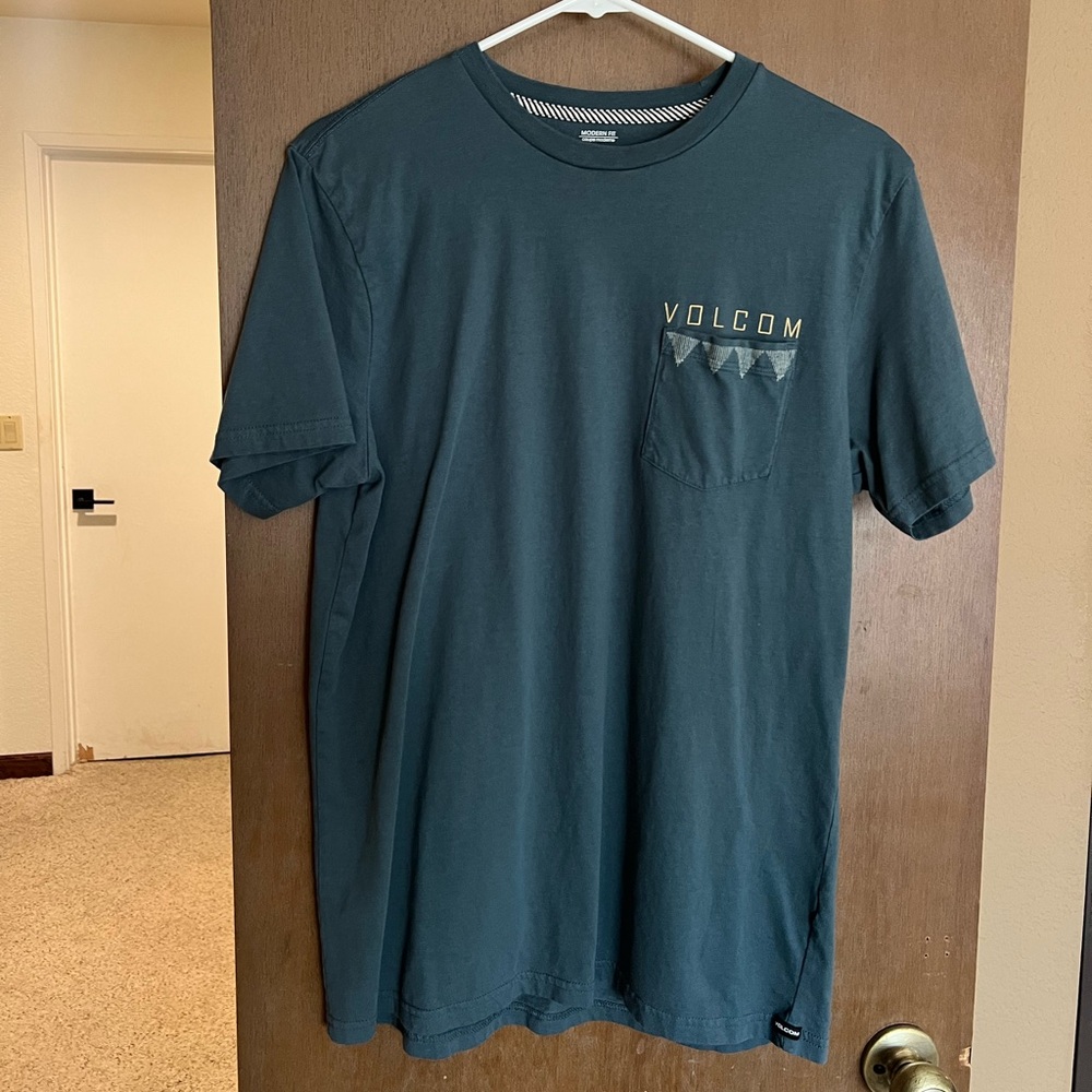 Volcom T Shirt